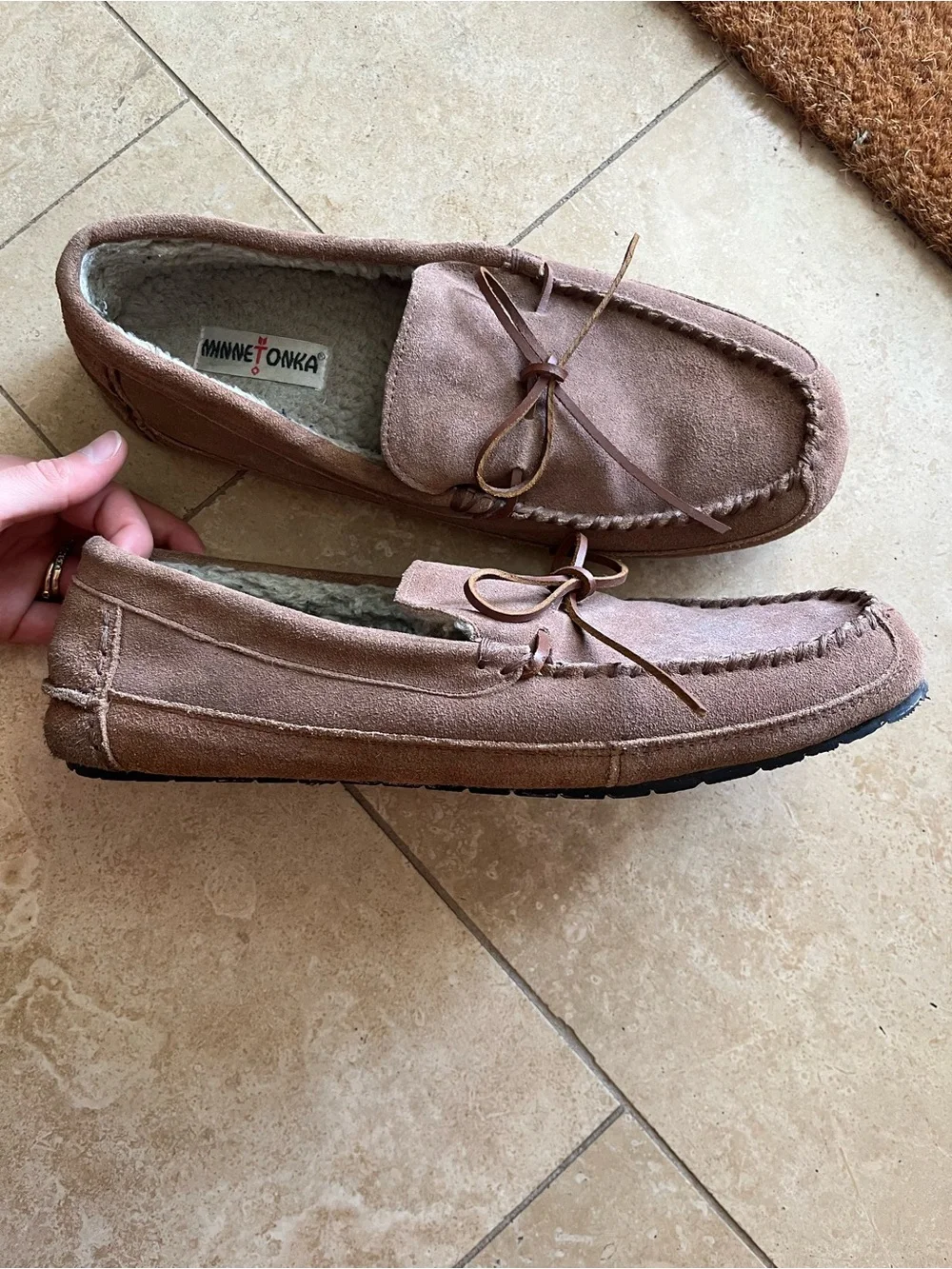 Minnetonka Brown Suede Moccasin Slippers with Leather Bow. Like new condition.